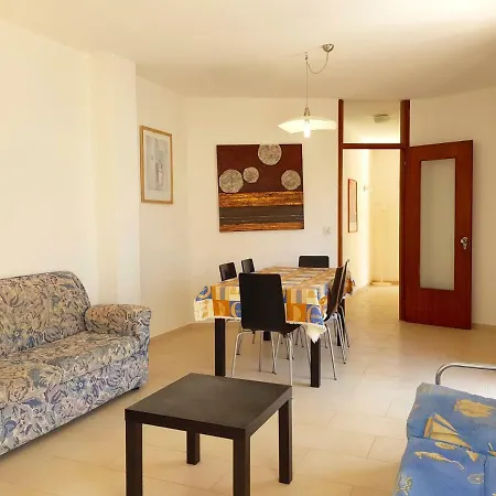 Lungomare Sabbiadoro Nyaraló